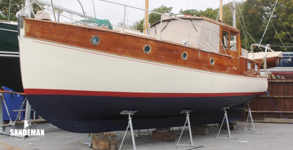 02 ASHORE PORT BOW