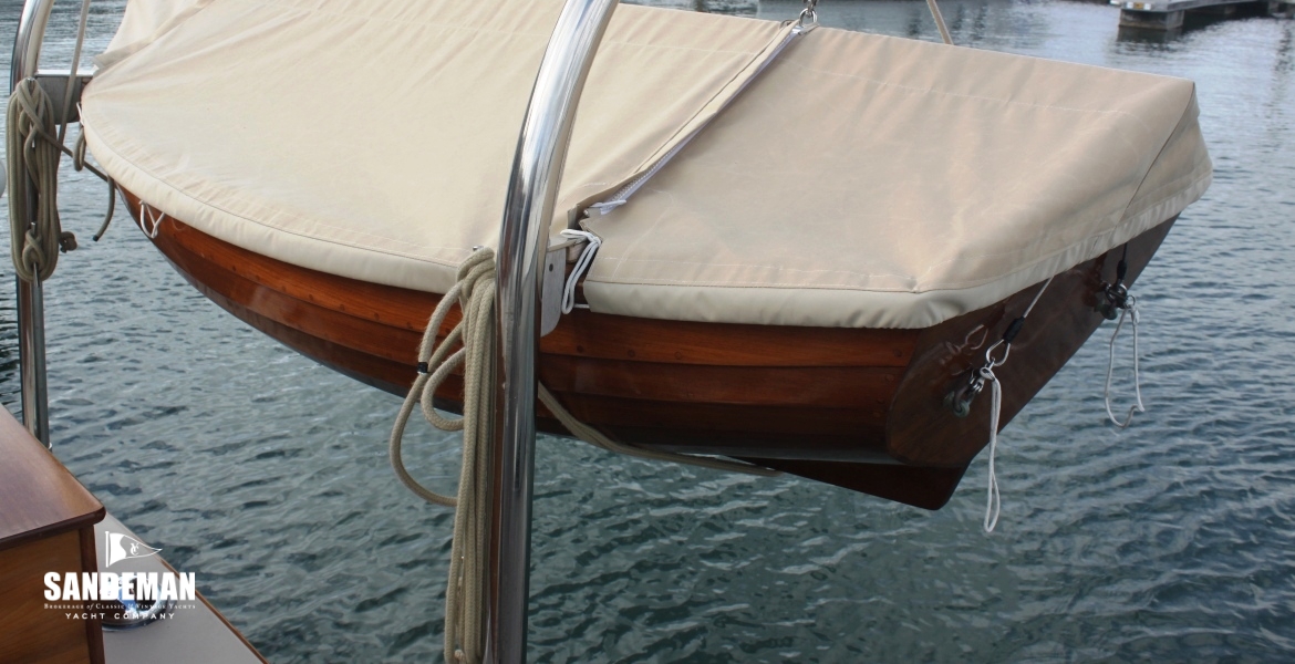 10 DINGHY IN DAVITS