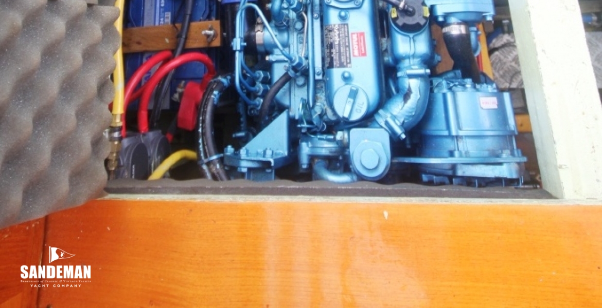 32 STBD ENGINE AFT