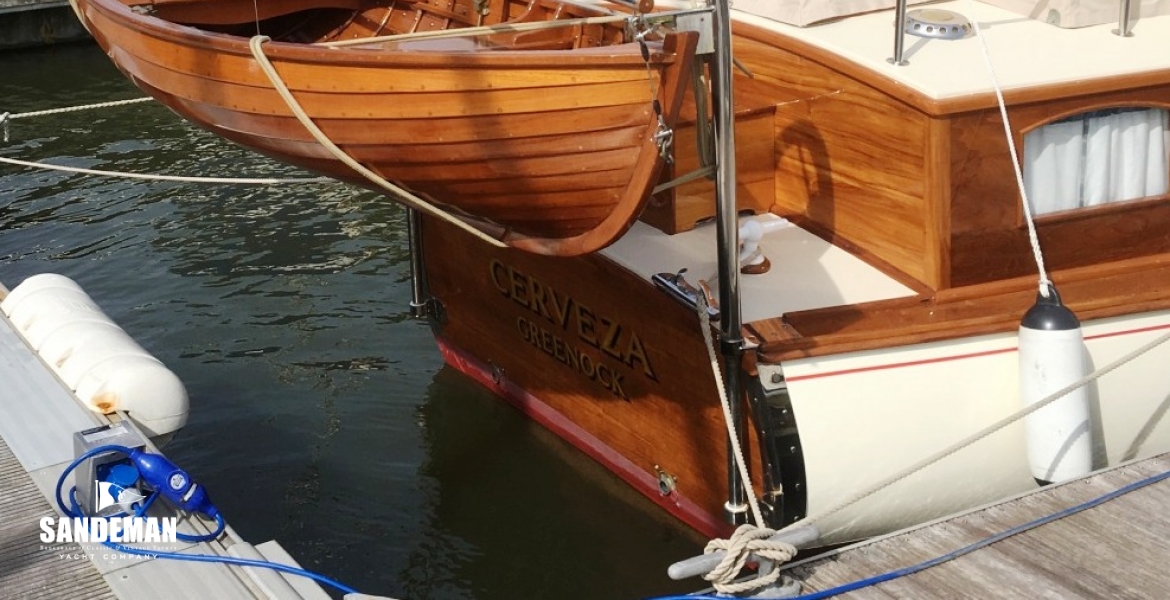 07 STBD QTR & DINGHY