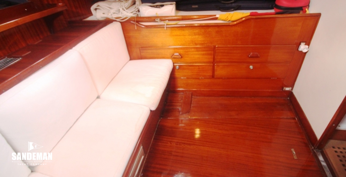 AFT ENSUITE TWIN