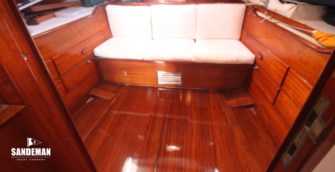 AFT ENSUITE TWIN