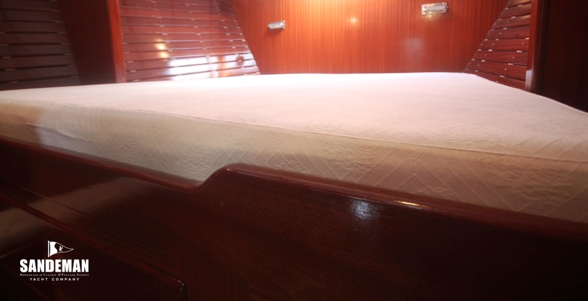 OWNERS' CABIN FWD