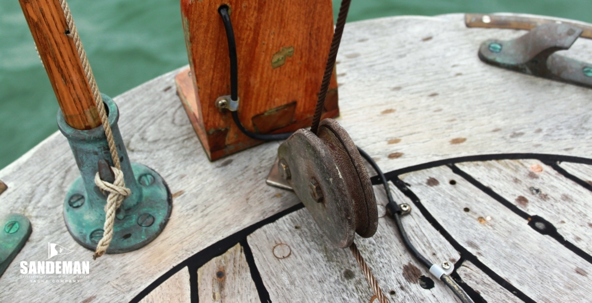 07 TAFFRAIL DETAIL.JPG