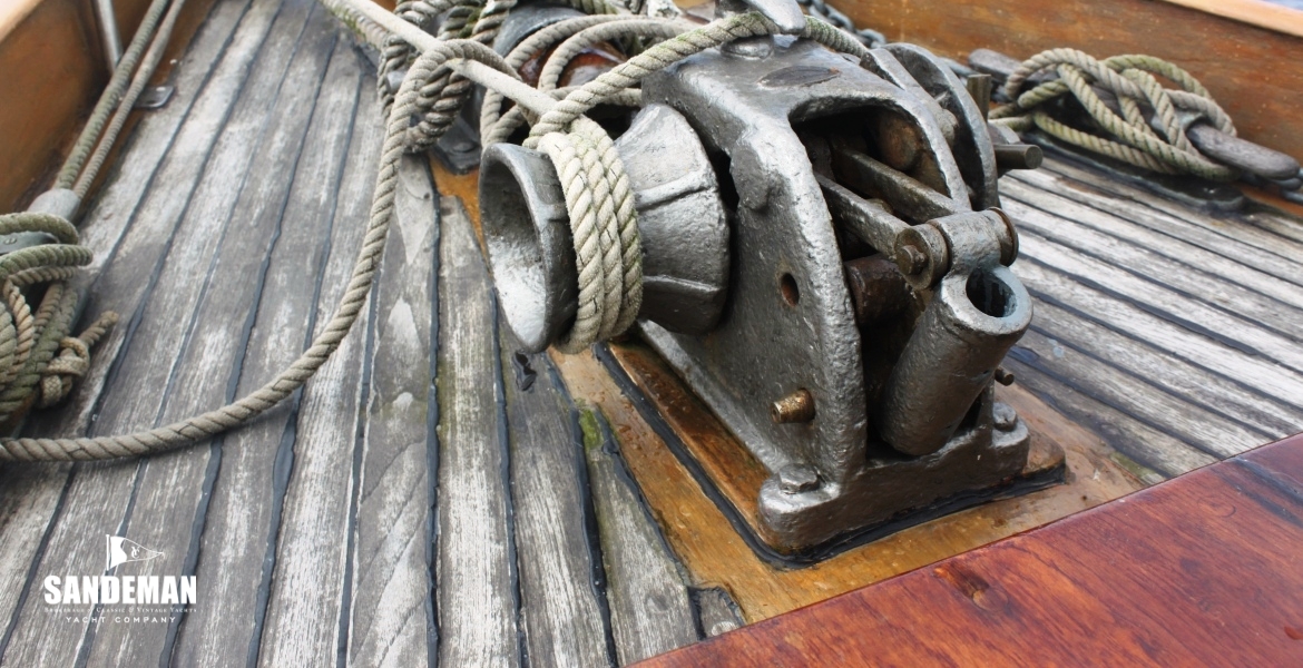 WINDLASS
