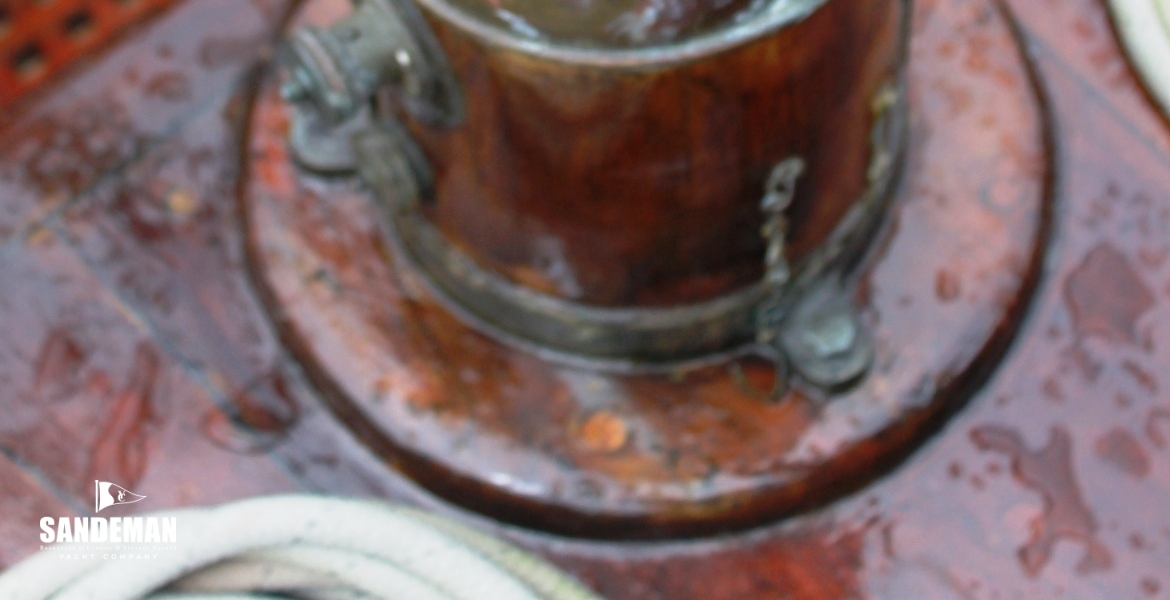 BINNACLE