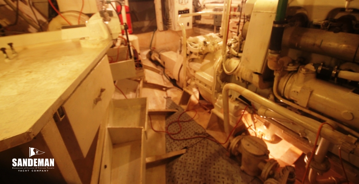 35 ENGINE ROOM V AFT