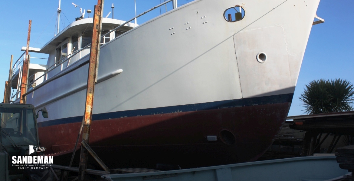 02 STARBOARD BOW