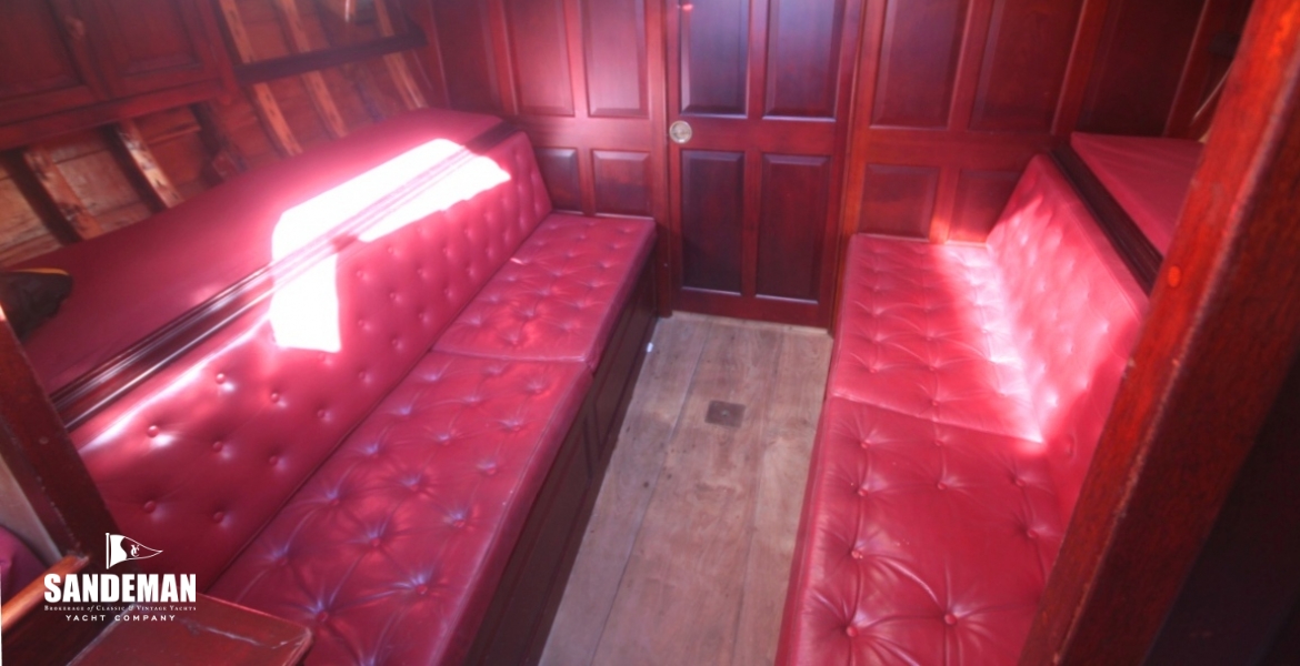 COMPANIONWAY TO SALOON