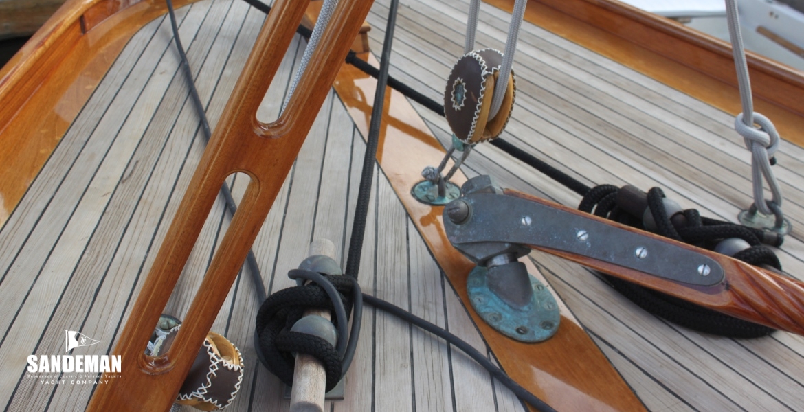 AFT DECK AFT