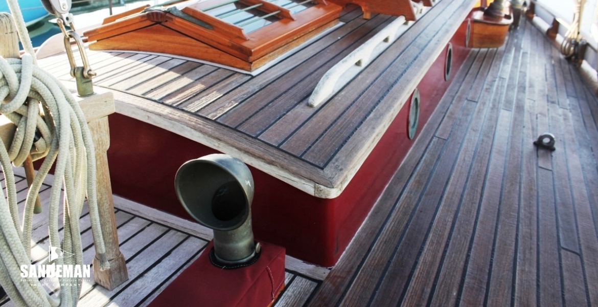 28 HOUSE V AFT