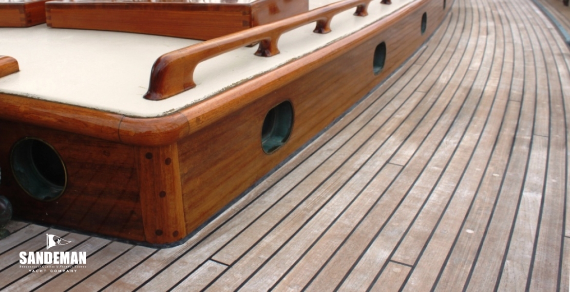 PORT DECK AND HOUSE V AFT
