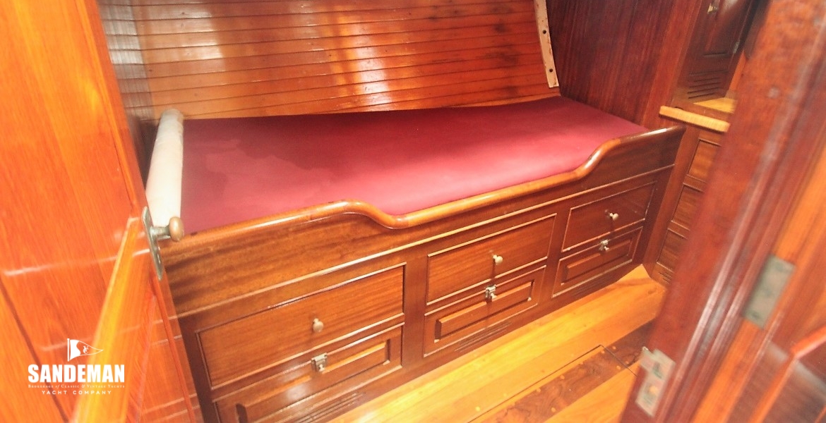 OWNER'S CABIN