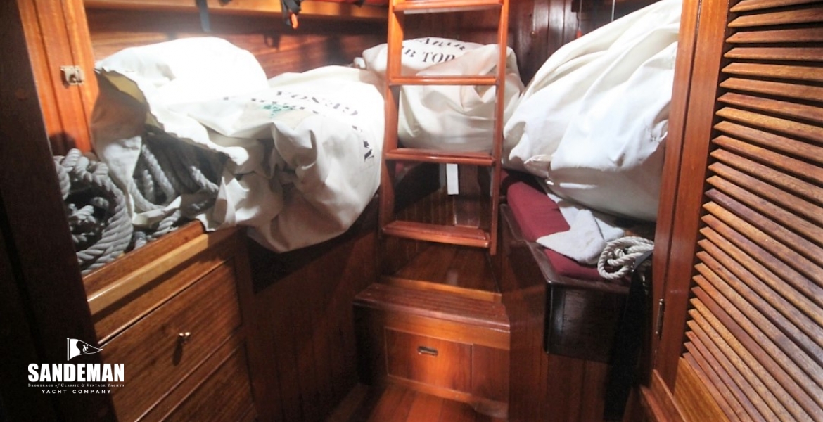 FOREPEAK CABIN
