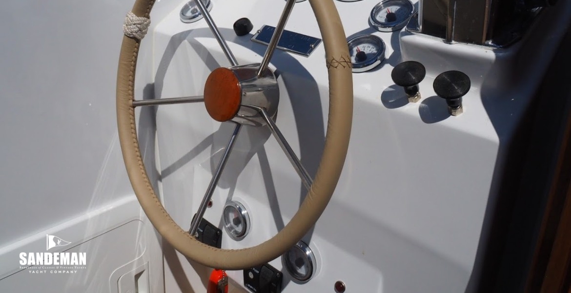 Helm closeup