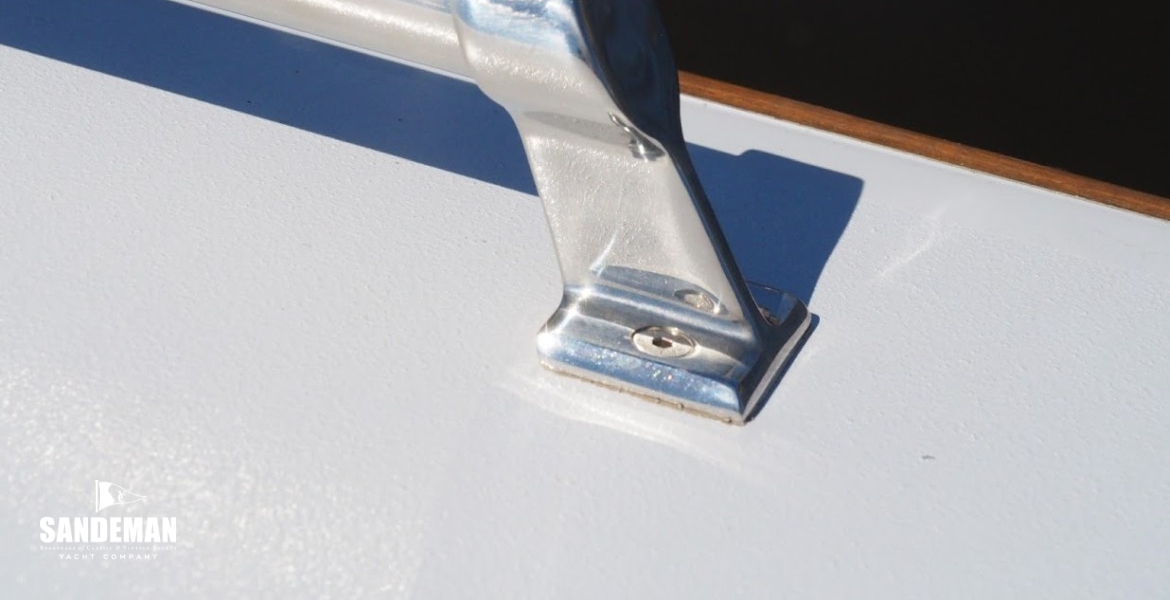 Coachroof grabrail detail
