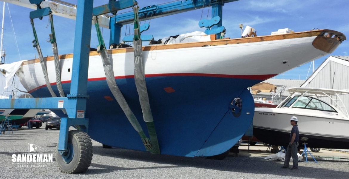 HAULED OUT PORT QTR
