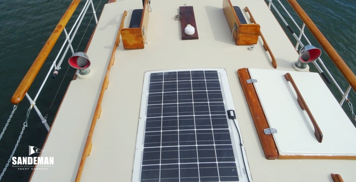 VIEW FWD FROM WHEELHOUSE ROOF