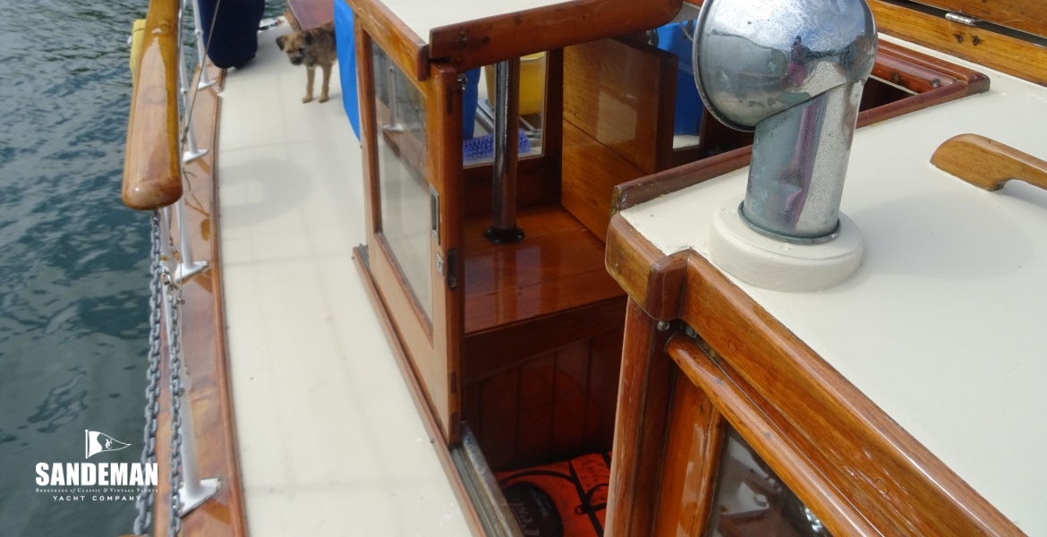 WHEELHOUSE COMPANIONWAY