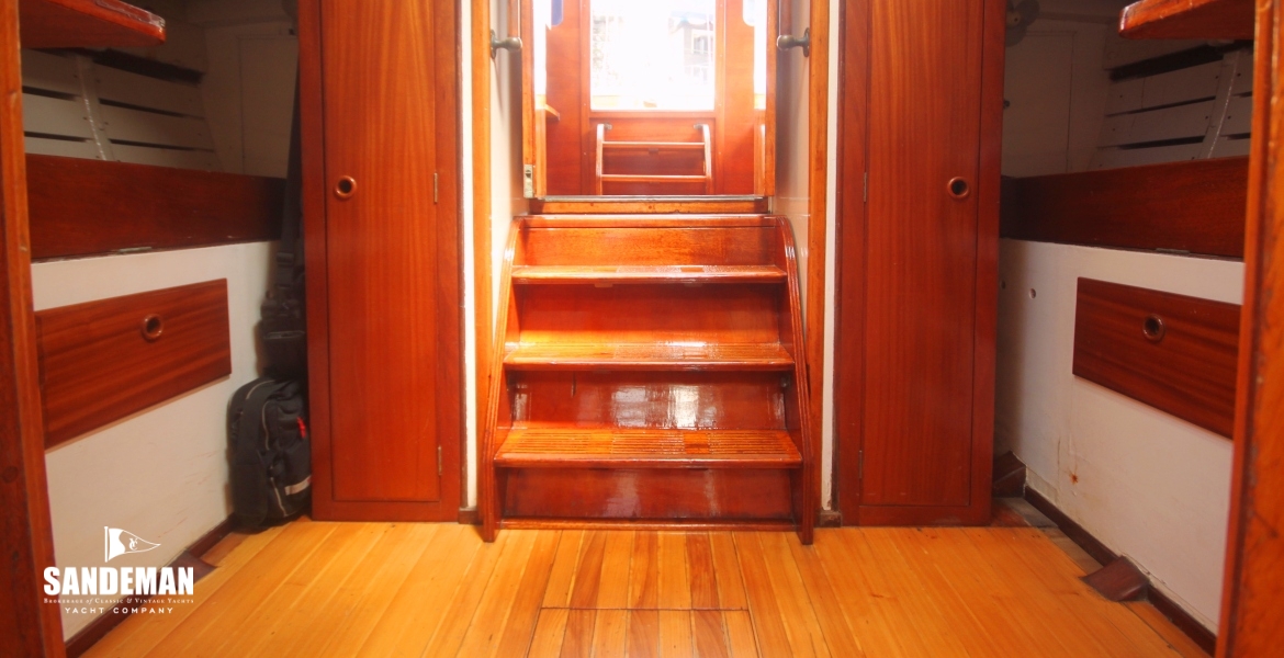 56 AFT CABIN V AFT 