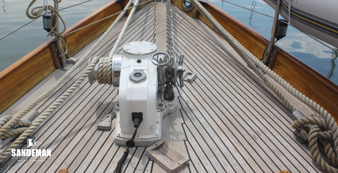 29 FOREDECK FWD