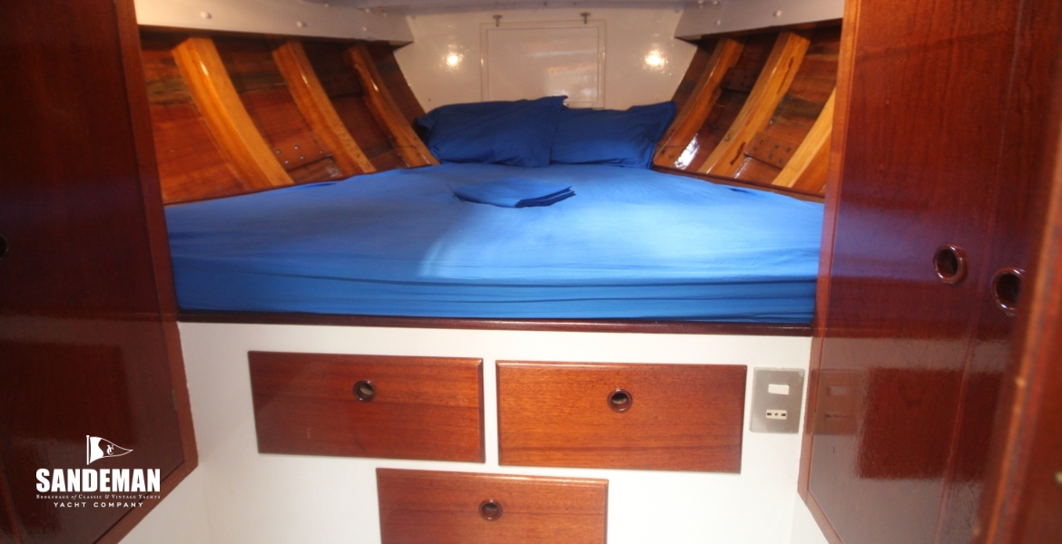 49 INTO FWD DOUBLE CABIN