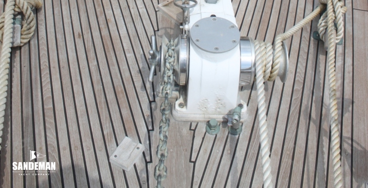 30 FOREDECK V AFT