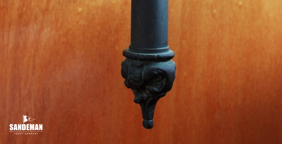 54 SALOON LAMP 2