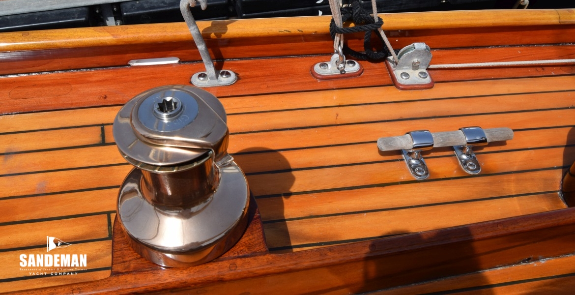 GIBB HEADSAIL WINCH & RUNNER FITTINGS
