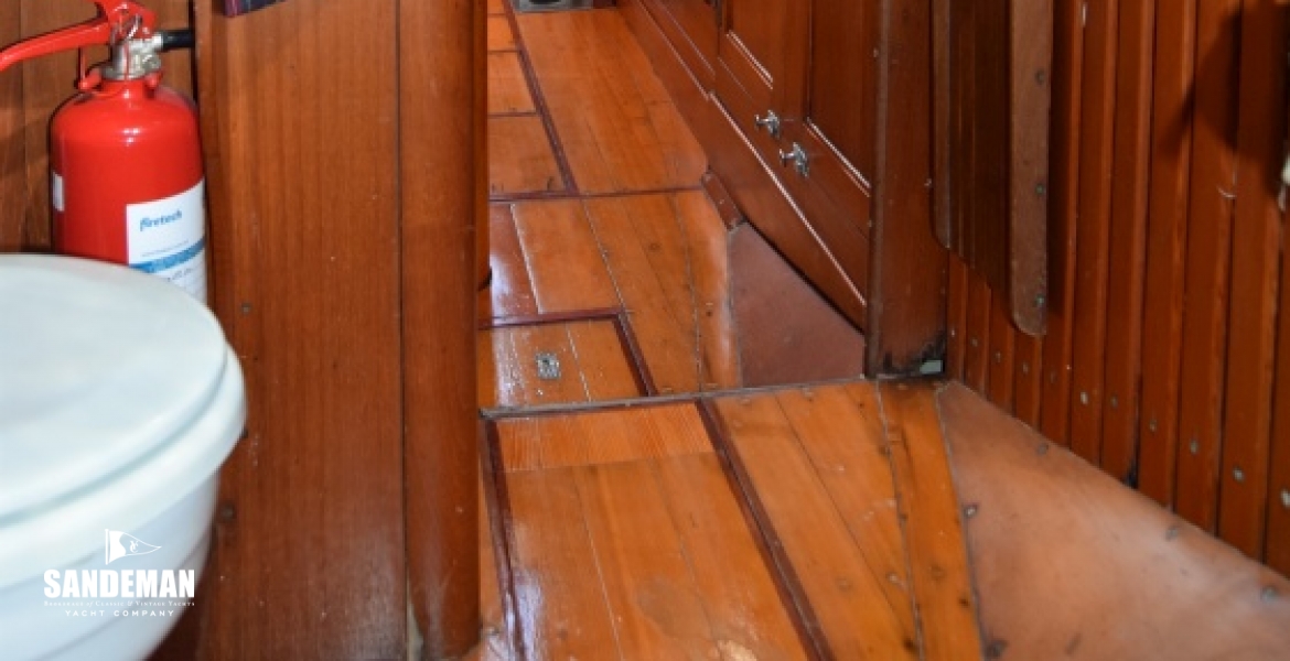 FOREPEAK V AFT TO SALOON