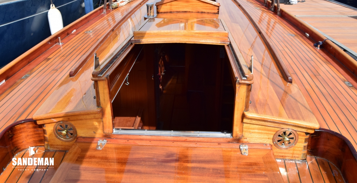 COMPANIONWAY