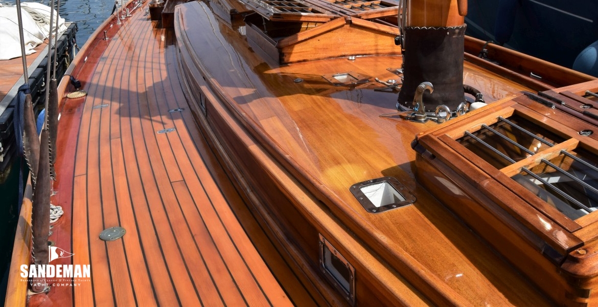 COACHROOF V AFT STBD