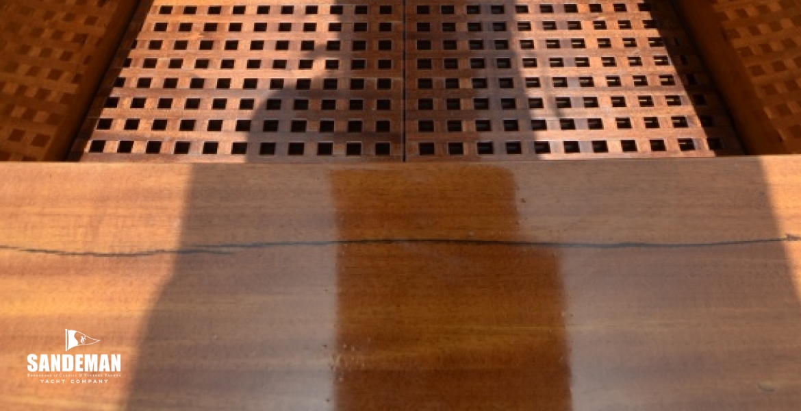 COCKPIT V AFT FROM COMPANIONWAY