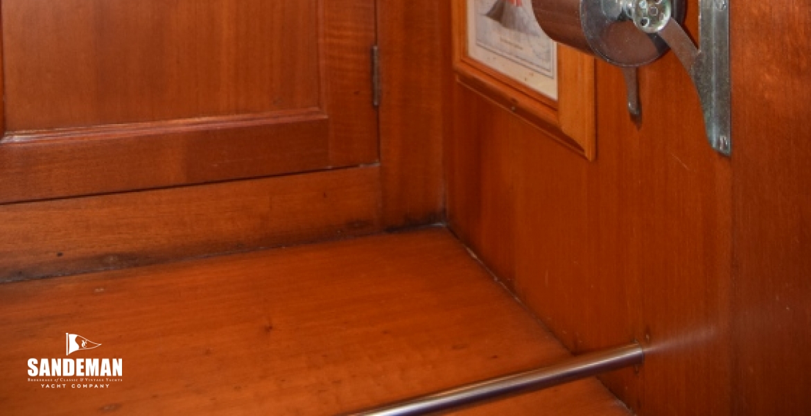 GALLEY PORT DETAIL