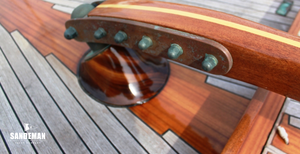 15 Rudder head