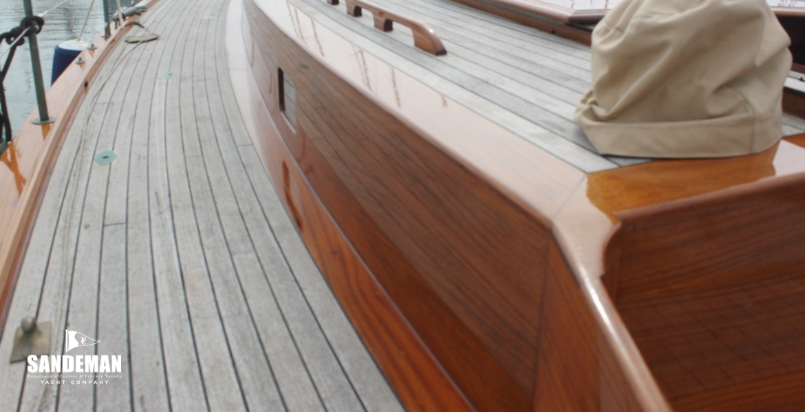 18 Port side deck v fwd