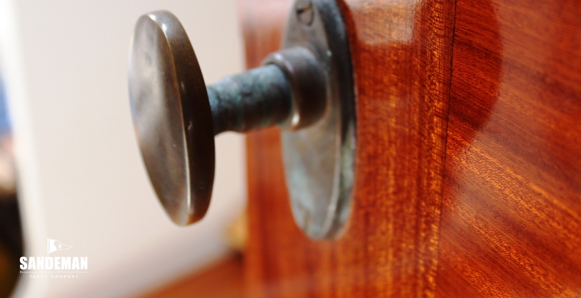 31 Door furniture
