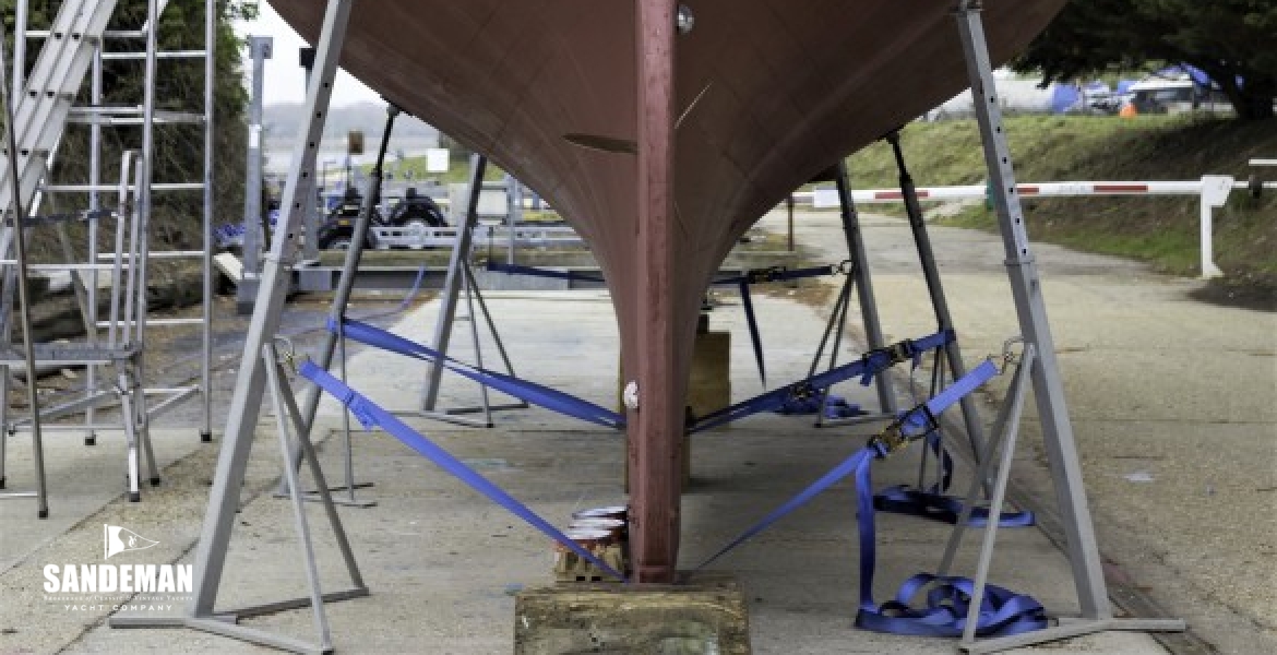 HAULED OUT FROM AFT