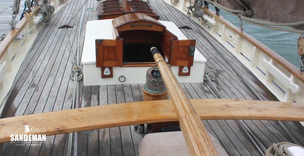 AFT DECK V FWD 2