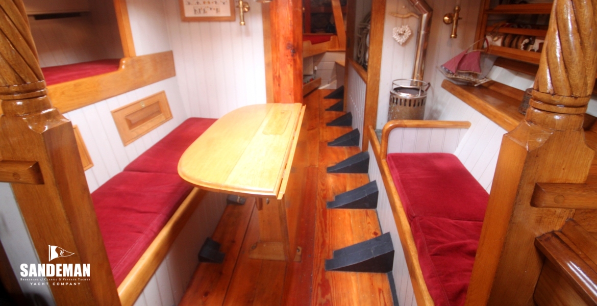 SALOON AND FWD FROM GALLEY