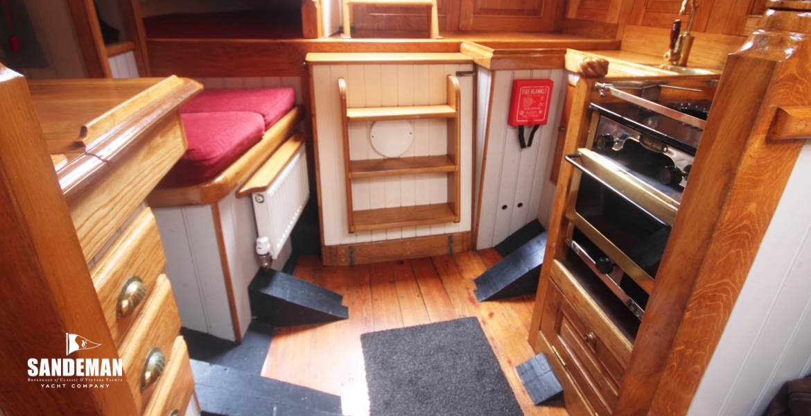 V AFT TO EXIT