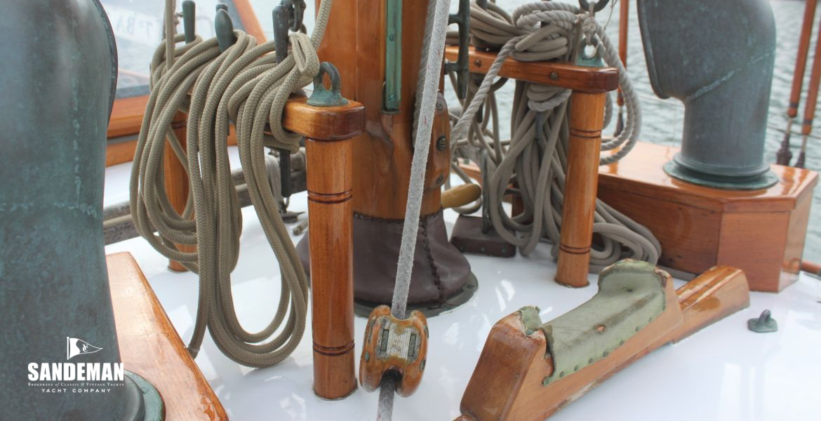 20 MAST BASE