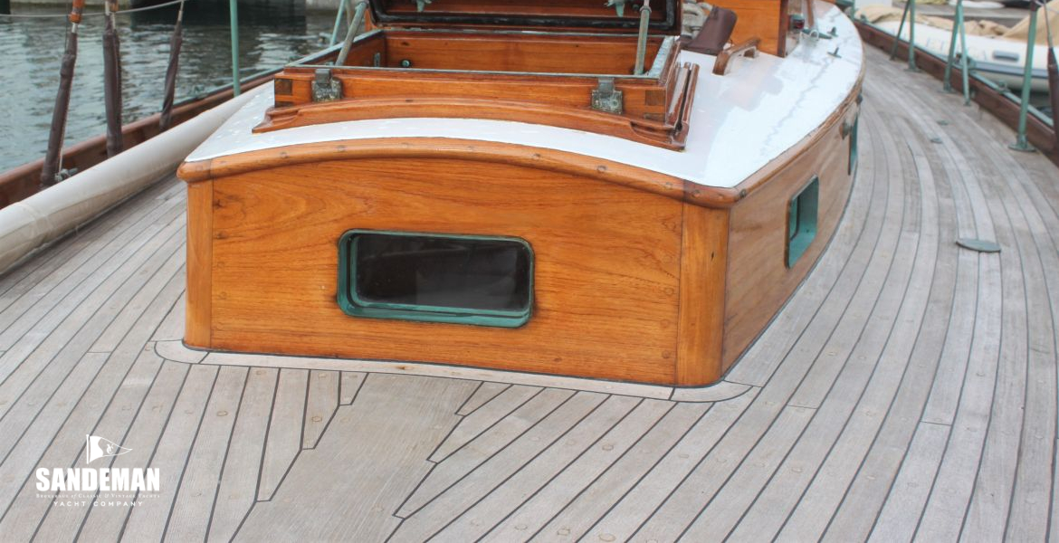29 FOREDECK V AFT