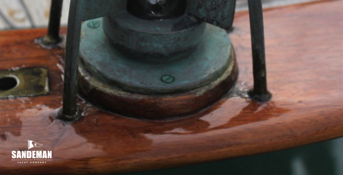 10 STERN LIGHT
