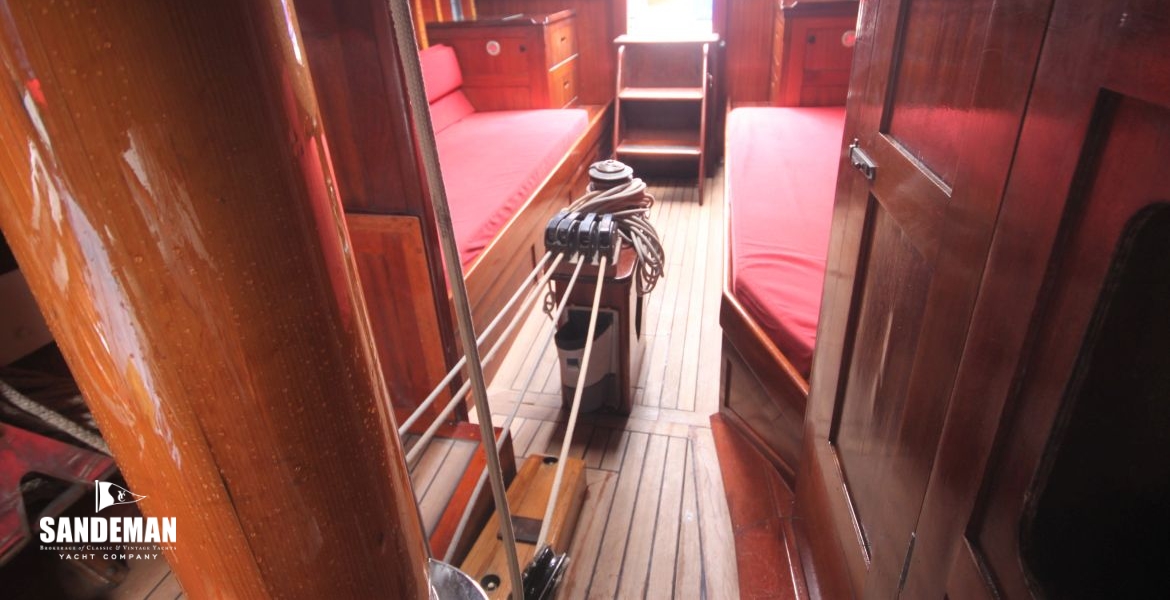 36 V AFT FROM FOREPEAK