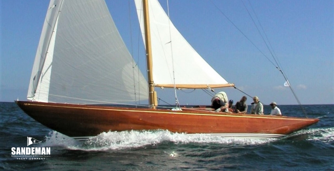 03 PORT BOW WINDWARD
