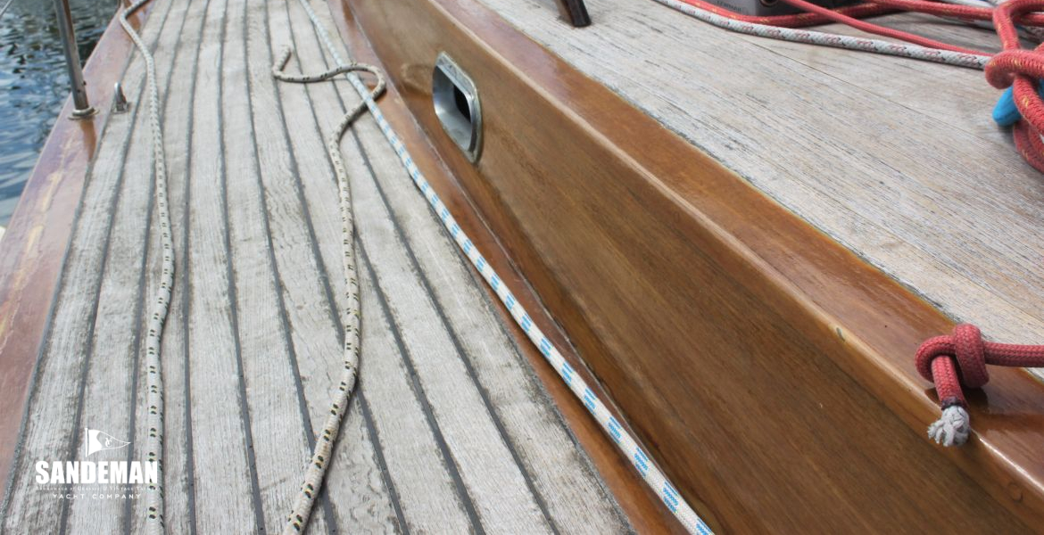 PORT SIDE DECK VIEW FWD