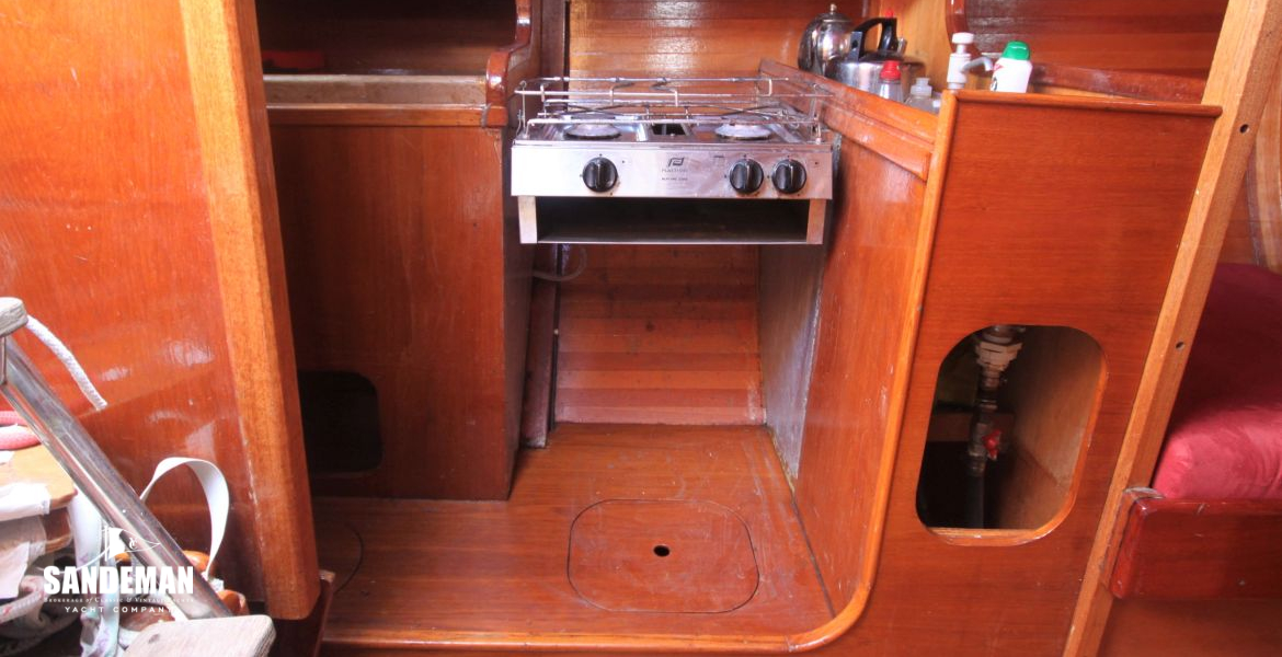 GALLEY TO PORT
