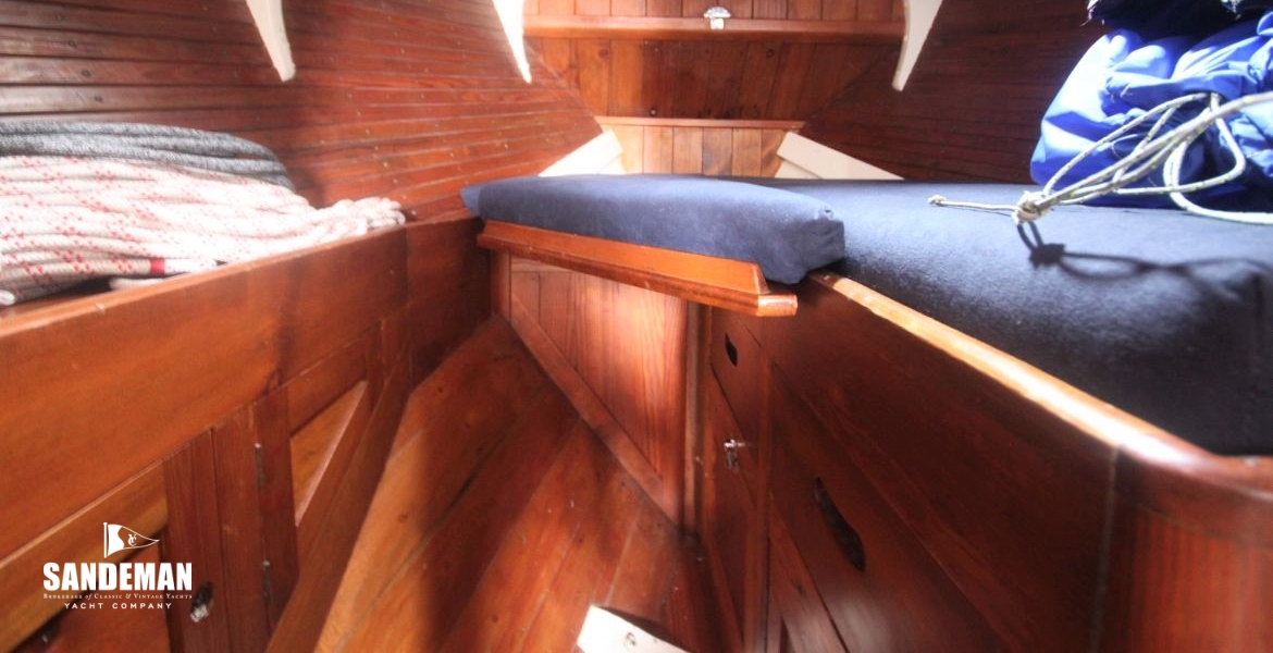 32 Fore cabin