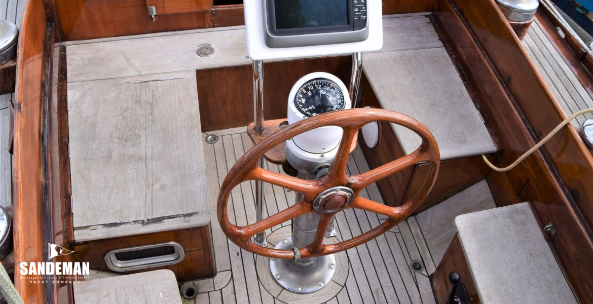 16 HELM POSITION